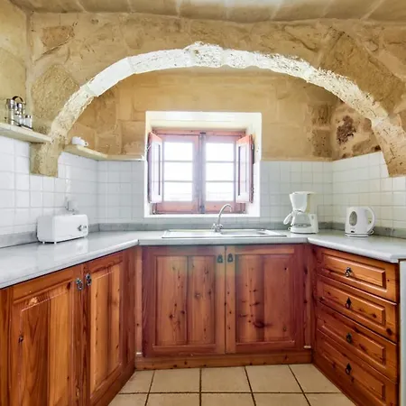 Zebbug Sleeps 4 With Pool And Wifi Villa Żebbuġ